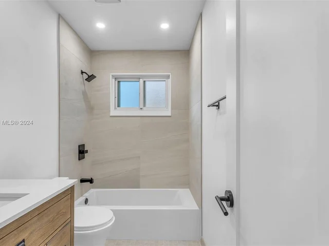 4481 SW 34th Ter, Dania Beach FL 33004