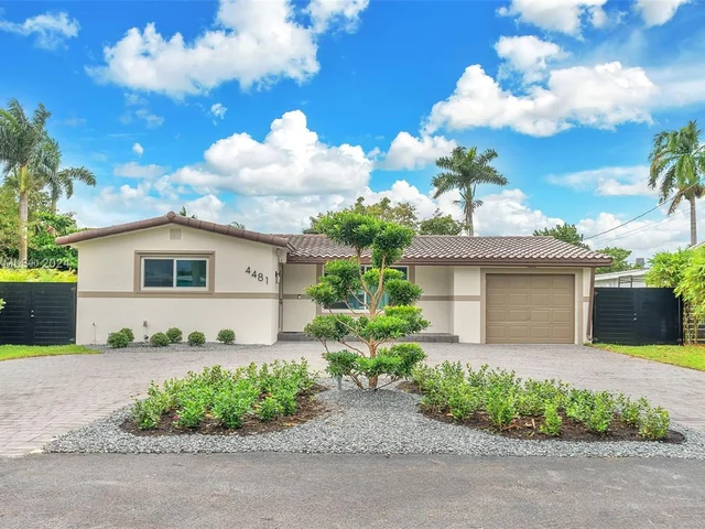 4481 SW 34th Ter, Dania Beach FL 33004