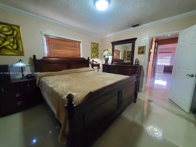 2849 Dewey St, Hollywood FL 33020