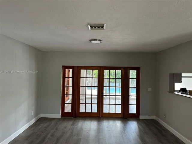 5711 SW 118th Ave, Cooper City FL 33330