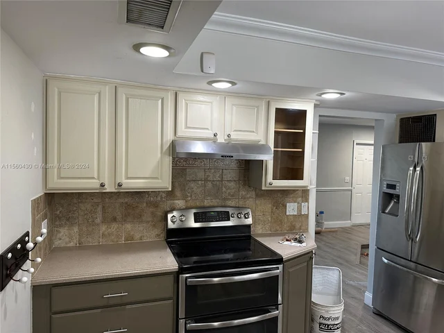 5711 SW 118th Ave, Cooper City FL 33330