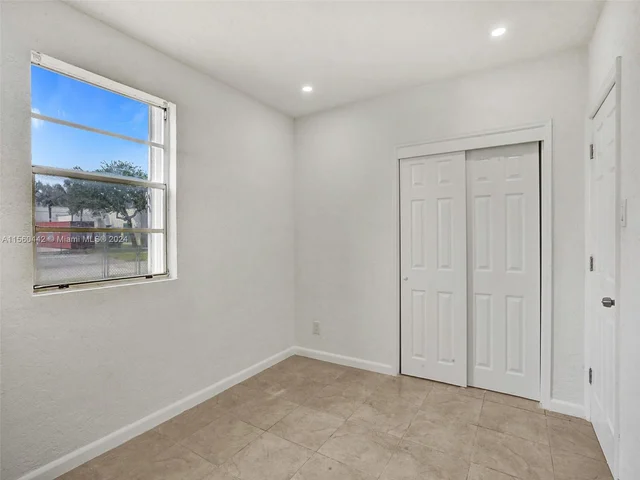 2319 NW 12th Ct, Fort Lauderdale FL 33311