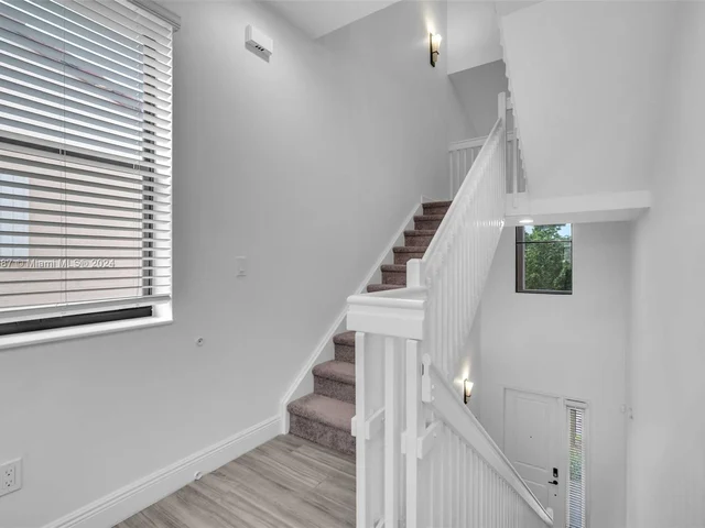 137 NW 209th LN, Pembroke Pines FL 33029