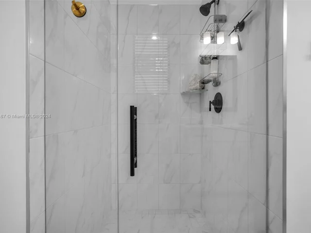 137 NW 209th LN, Pembroke Pines FL 33029