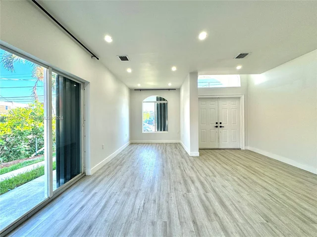 3039 SW 16th Ter # 0, Miami FL 33145