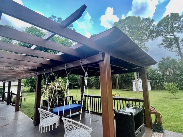 17180 N 64th Pl N, Loxahatchee FL 33470