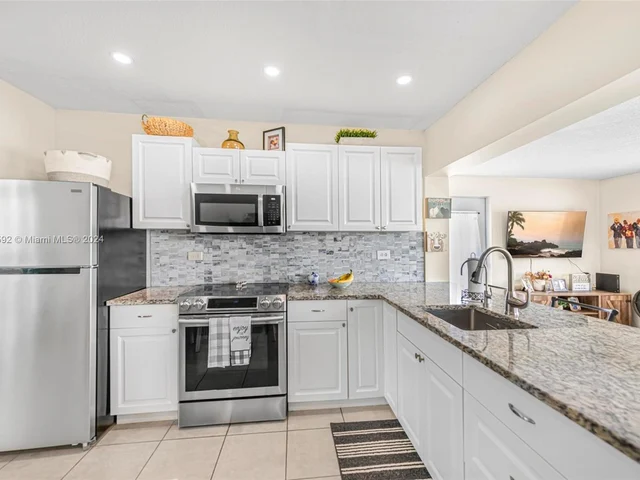 4810 NW 42nd Ave, Tamarac FL 33319