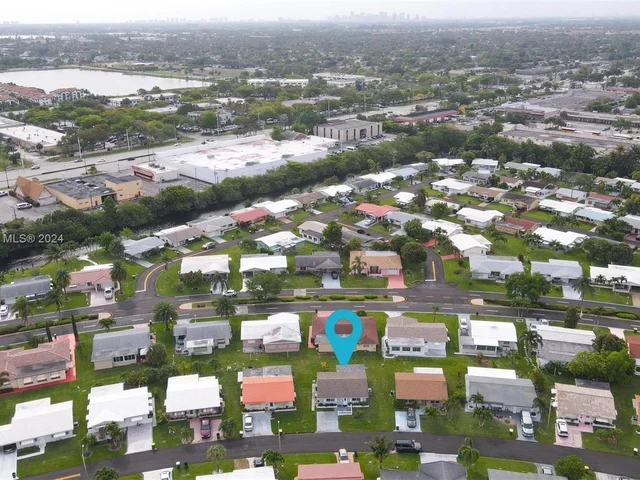 4810 NW 42nd Ave, Tamarac FL 33319