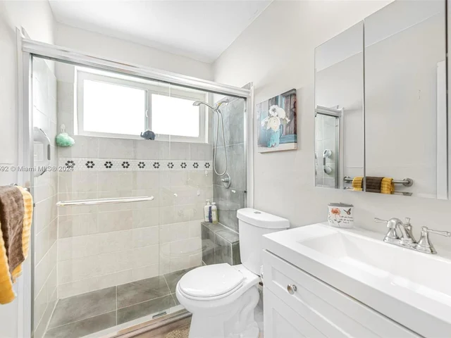 4810 NW 42nd Ave, Tamarac FL 33319