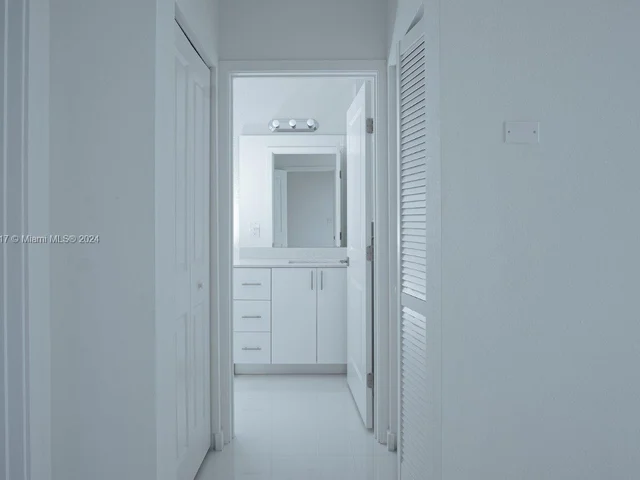 22595 SW 125 AVE, Miami FL 33170