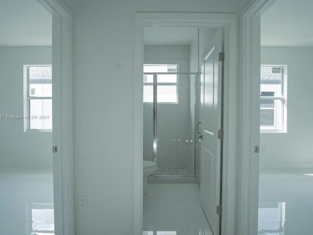 22595 SW 125 AVE, Miami FL 33170