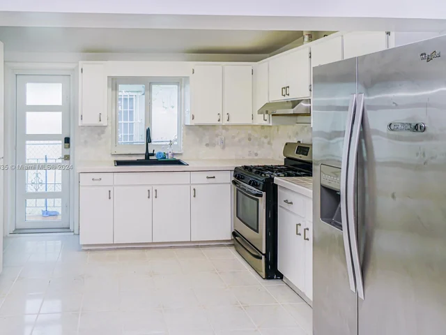 5911 SW 6th St # 1, Miami FL 33144