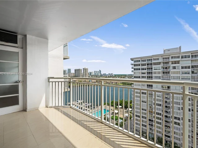 18061 Biscayne Blvd # 1701, Aventura FL 33160