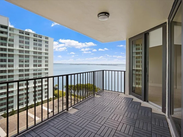 1865 BRICKELL Ave # A1005, Miami FL 33129