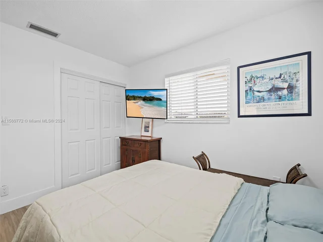 1025 Lincoln St, Hollywood FL 33019