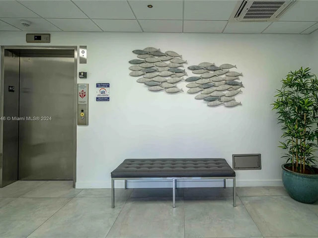 8425 Crespi Blvd # 502, Miami Beach FL 33141