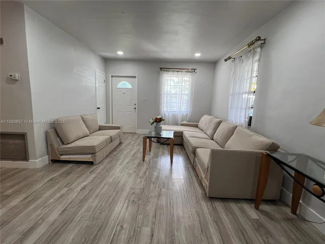 837 SW 26th St # 2, Fort Lauderdale FL 33315