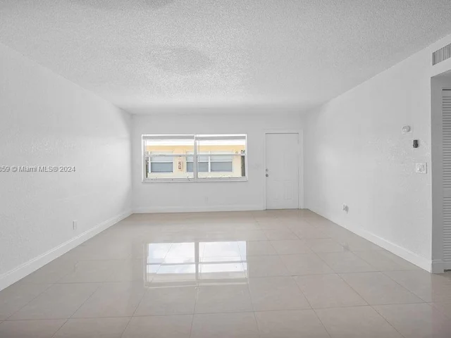 667 Kathy Ct # 4, Margate FL 33068