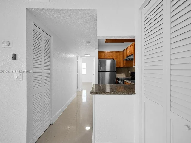 667 Kathy Ct # 4, Margate FL 33068