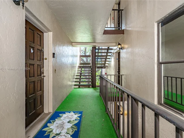 6010 S Falls Cir Dr # 319, Lauderhill FL 33319