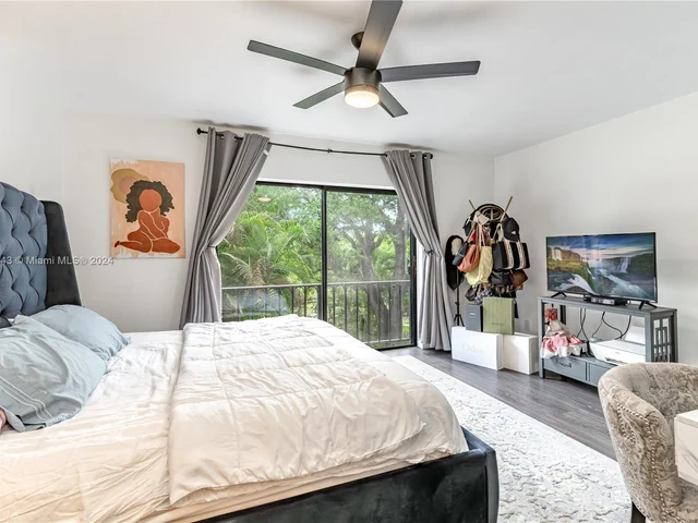 6010 S Falls Cir Dr # 319, Lauderhill FL 33319