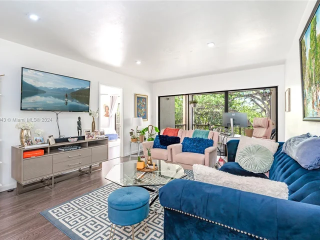 6010 S Falls Cir Dr # 319, Lauderhill FL 33319