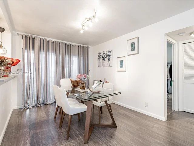 6010 S Falls Cir Dr # 319, Lauderhill FL 33319