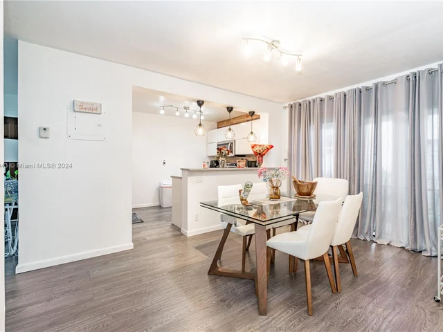 6010 S Falls Cir Dr # 319, Lauderhill FL 33319