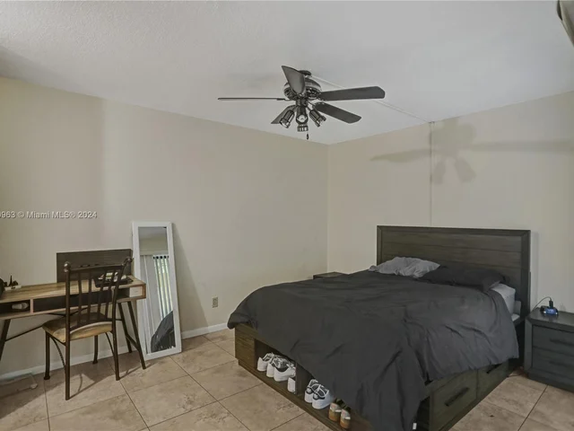 3470 Foxcroft Rd # 304, Miramar FL 33025