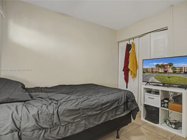 3470 Foxcroft Rd # 304, Miramar FL 33025