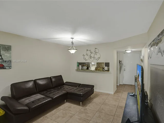3470 Foxcroft Rd # 304, Miramar FL 33025