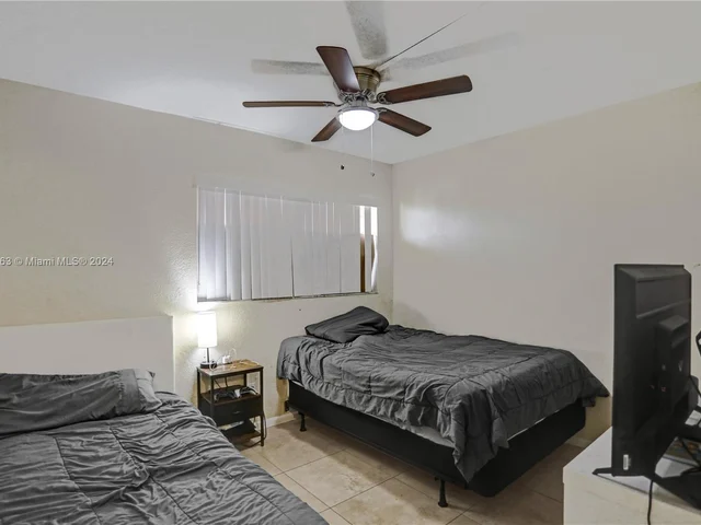 3470 Foxcroft Rd # 304, Miramar FL 33025