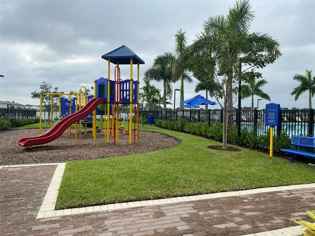 533 NE 206th Ln # 533, Miami FL 33179