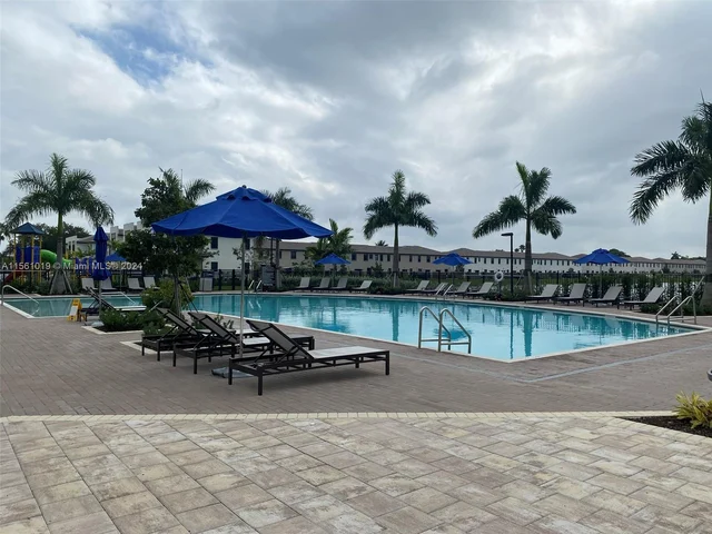 533 NE 206th Ln # 533, Miami FL 33179