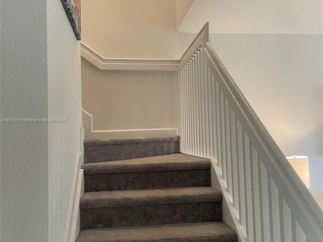 533 NE 206th Ln # 533, Miami FL 33179