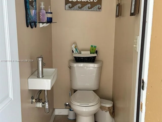 340 SW 78th Ave, Miami FL 33144