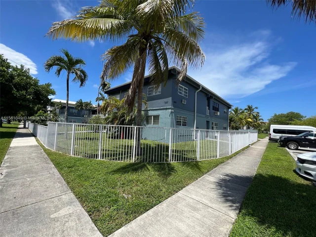 16851 NE 21st Ave # 5, North Miami Beach FL 33162