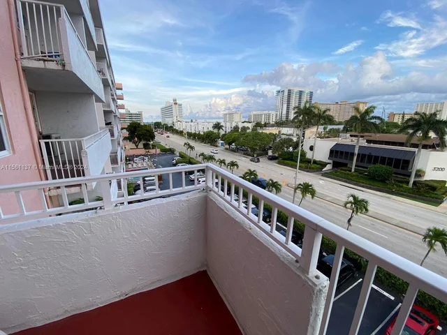 3201 NE 14th Street Causeway # 501, Pompano Beach FL 33062