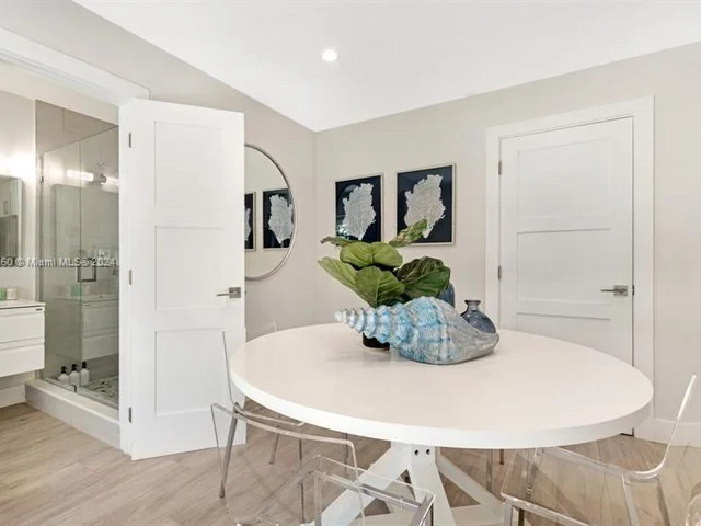 5821 NE 14th Way, Fort Lauderdale FL 33334