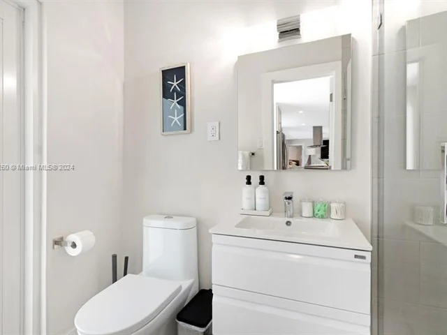 5821 NE 14th Way, Fort Lauderdale FL 33334