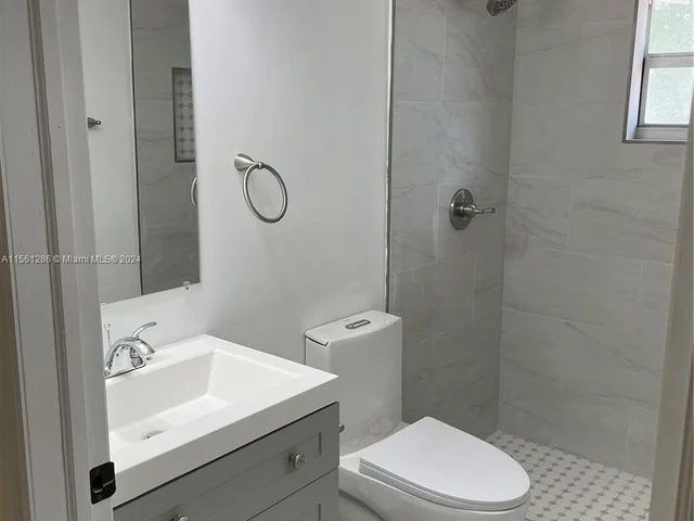 20776 NW 41st Ave Rd, Miami Gardens FL 33055