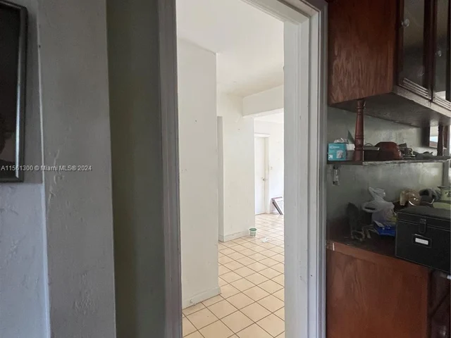 151 NW 146th St, Miami FL 33168