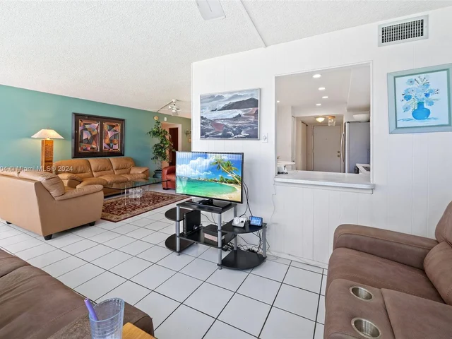 2001 Atlantic Shores Blvd # 110, Hallandale Beach FL 33009