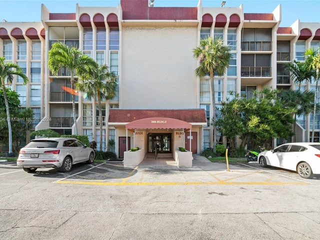 2001 Atlantic Shores Blvd # 110, Hallandale Beach FL 33009