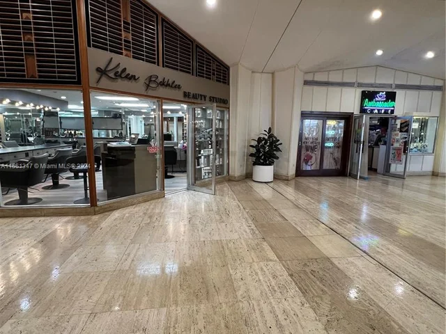 999 Brickell Bay Dr # 1506, Miami FL 33131