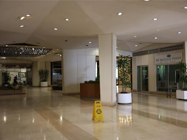 999 Brickell Bay Dr # 1506, Miami FL 33131