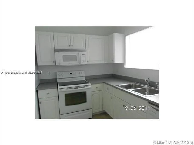 3818 SW 48th Ave # 3818, Pembroke Park FL 33023