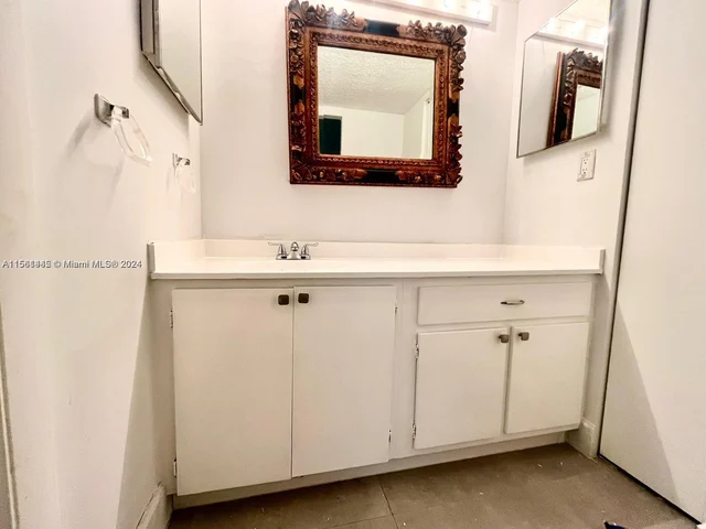 20381 NE 30 AVENUE # 124, Aventura FL 33180