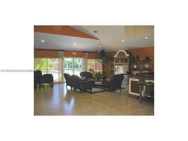 5760 Rock Island Rd # 322, Tamarac FL 33319