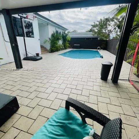 3721 NW Flagler Ter, Miami FL 33126